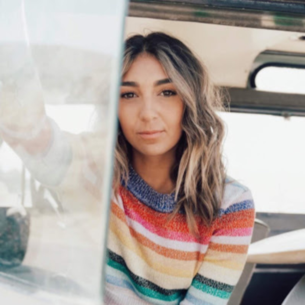 Meet your Posher, Ari alvarez-tostado